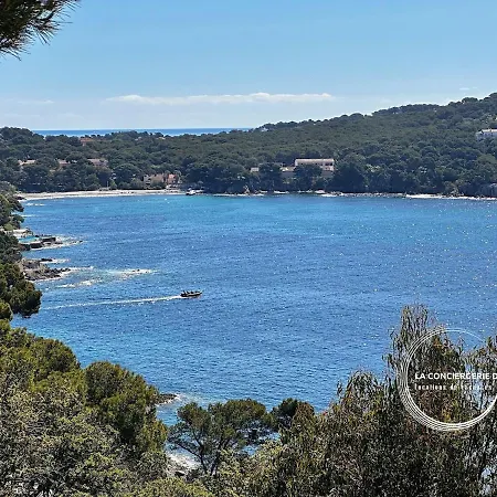 La Sarrazine - Port Du Niel - Vue * Єр