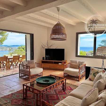 Вилла La Sarrazine - Port Du Niel - Vue *